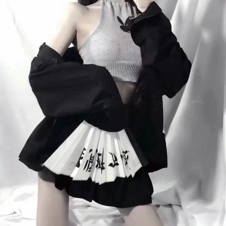 听说爱情睡醒了